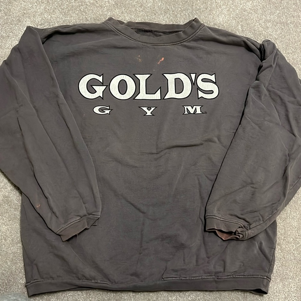 VINTAGE Gold gym sweatshirt. Size medium to large.
